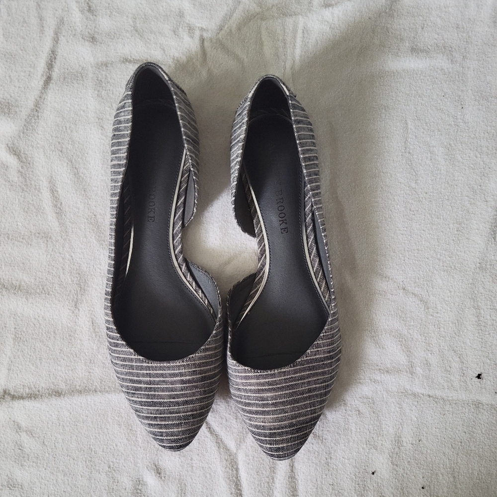 Audrey Brooks grey and white flats